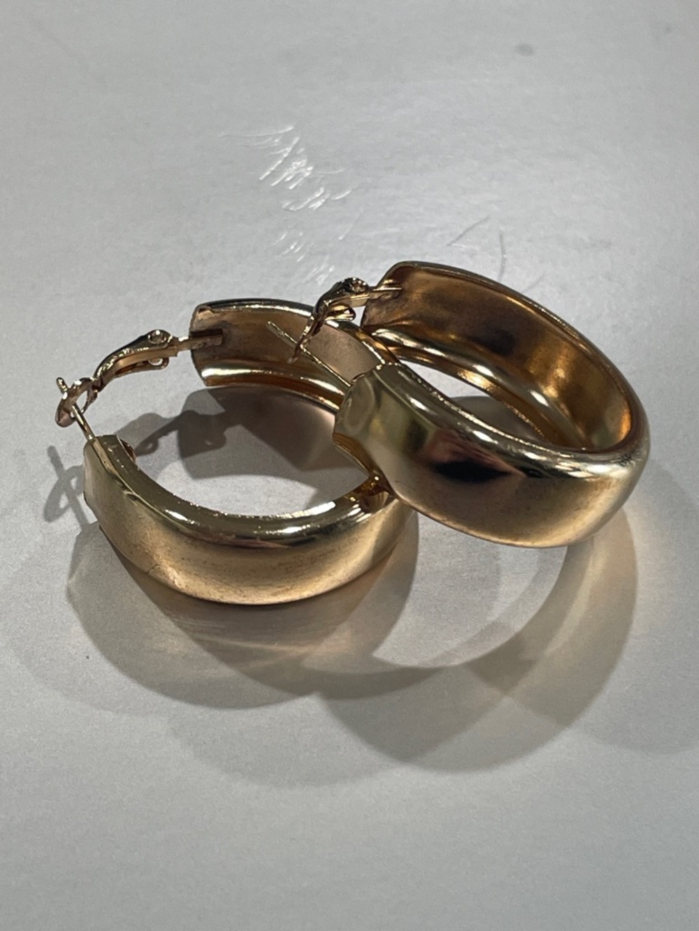 Classic Gold Tone Hoop Earrings - Polished Chunky Hoops Fashion Jewelry